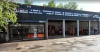 PREMIER MOT AND SERVICE CENTRE Logo